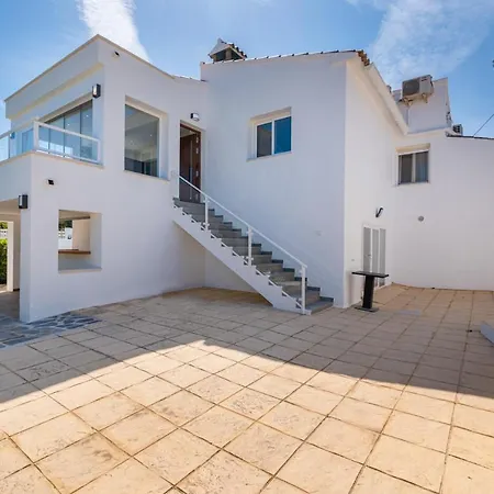 Reva - Plusholidays Villa *