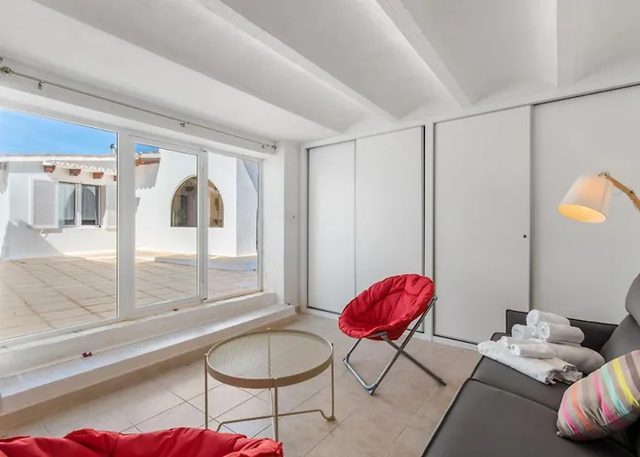 Reva - Plusholidays *