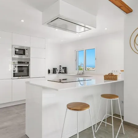 Reva - Plusholidays * Calp